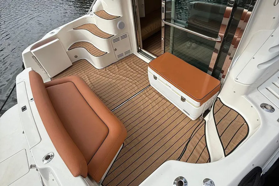 Antalya Belek 400 Sedan Bridge Yacht Rental
